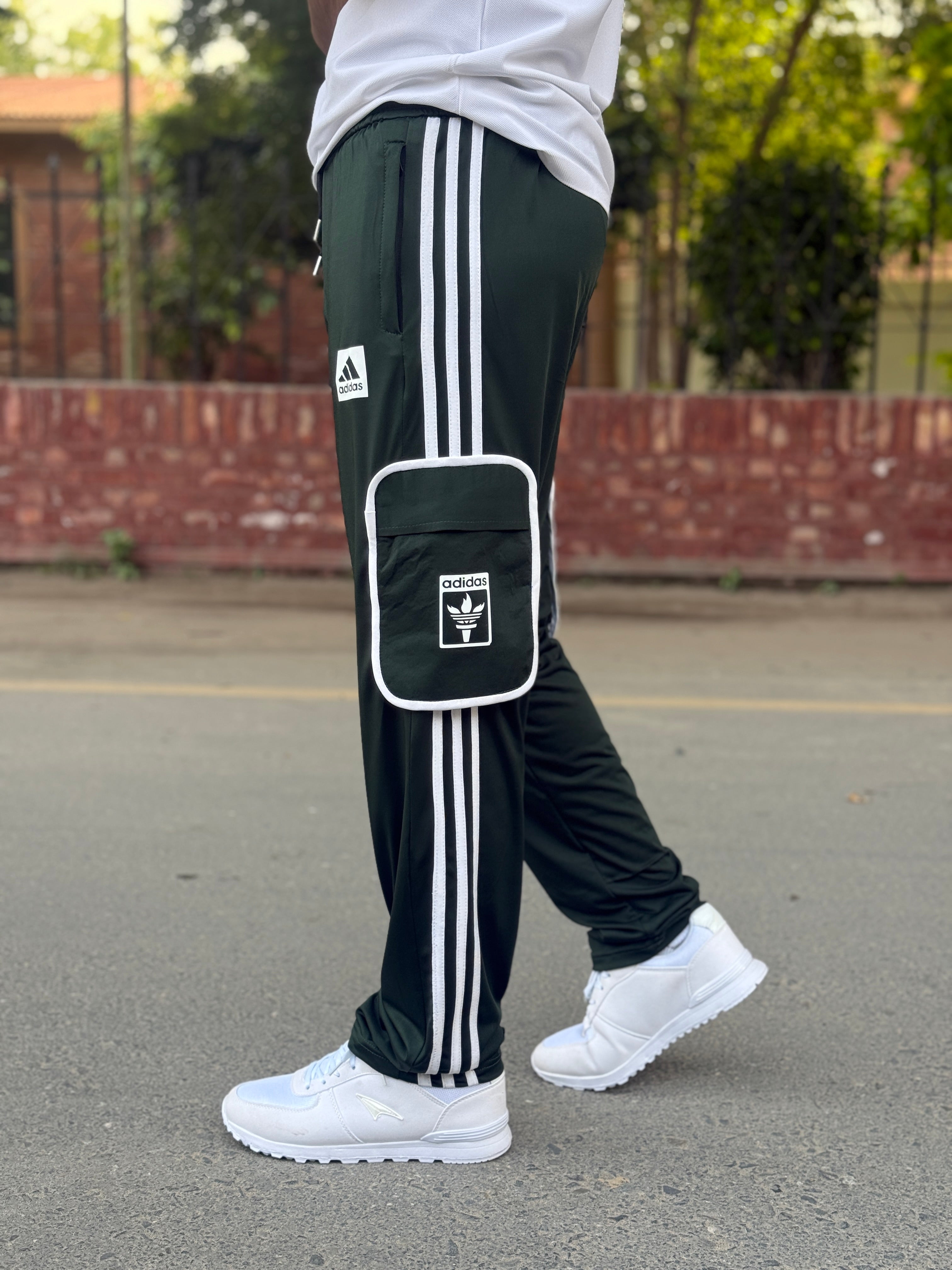 Premium Green Three Tapes Men's 4 way Stretch-able Lycra Oval Pocket Cargo Trousers